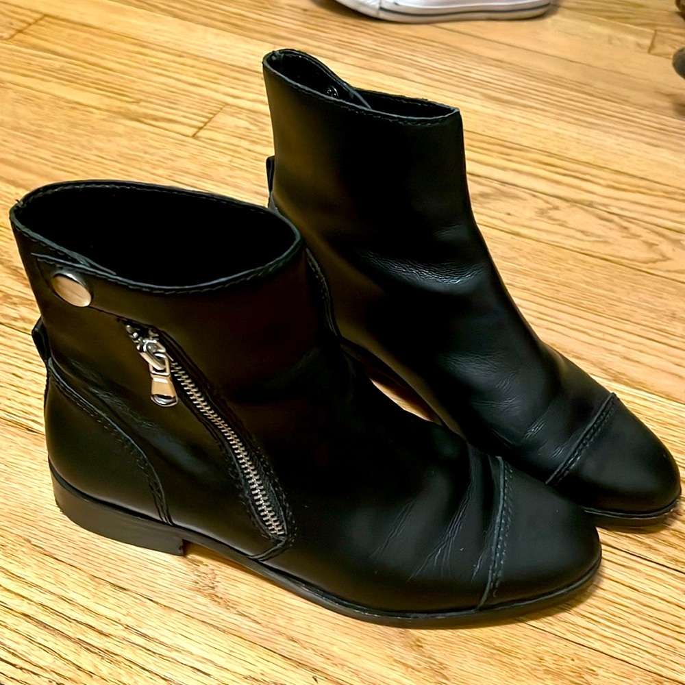 Ann Taylor Short Zip Boot